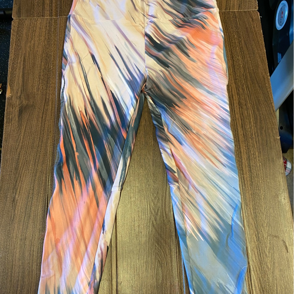 Womens Betsey Johnson workout leggings